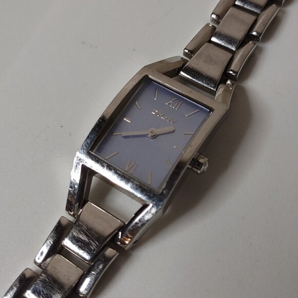 Light Blue And Silver Tone DKNY Watch With Metal Band - Picture 13 of 13